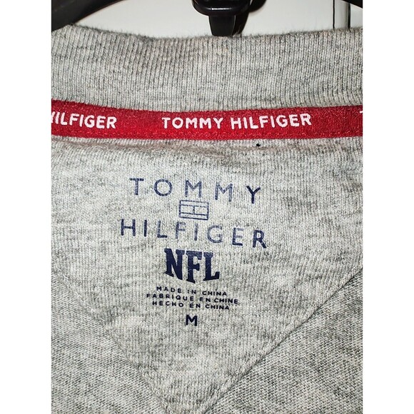Tommy Hilfiger All Over Print Seattle Seahawks Size Medium T-Shirt AOP American - Picture 10 of 13